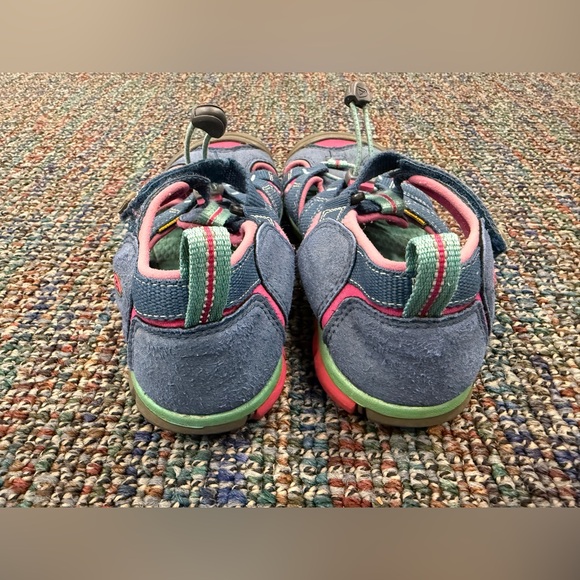 Keen Girls’ Seacamp II CNX Outdoor Sandals - Picture 5 of 10